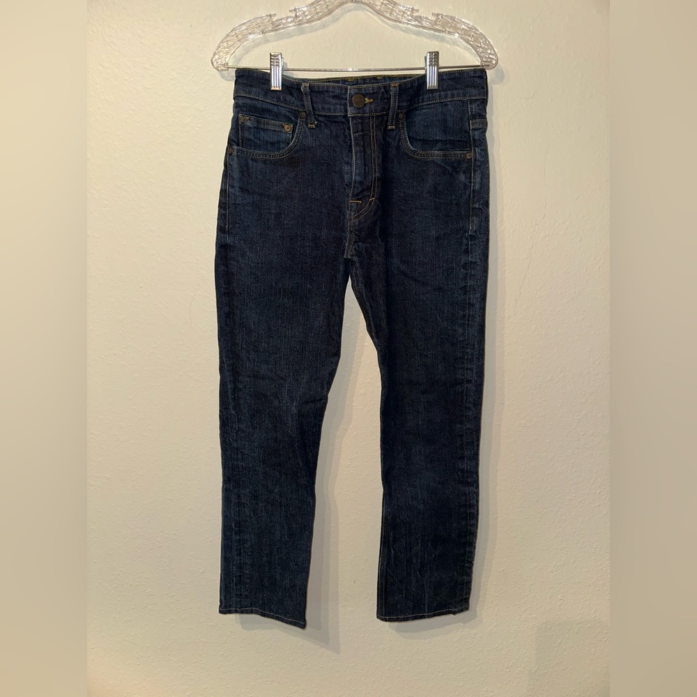 Men’s dark wash 32 x 34 slim jeans